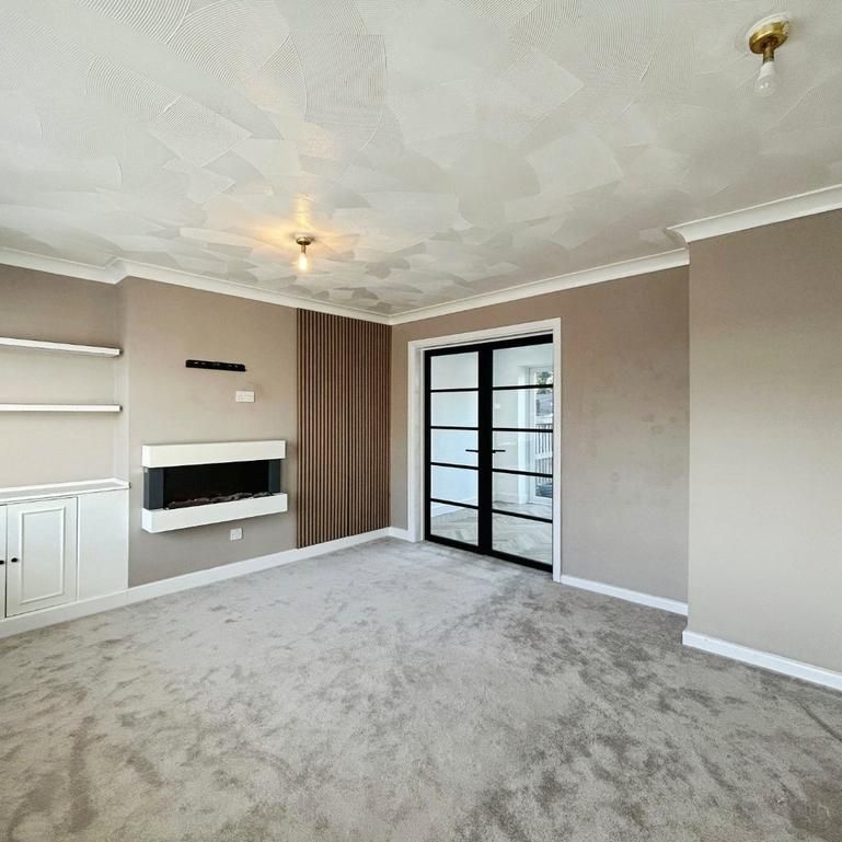 2 bedroom house to rent - Photo 1