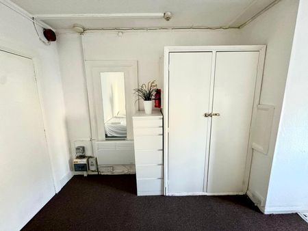 Sussex Gardens, Paddington, London, W2 - Photo 2