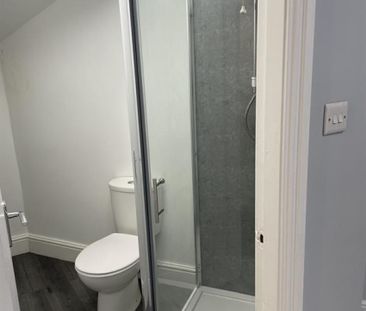 1 Bedroom Apartment To Let - Photo 6