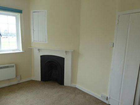 3 bedroom cottage to rent - Photo 3