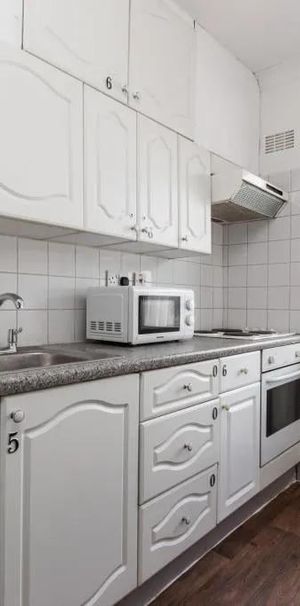 Studio Flat, Grays Inn Road, WC1X - Photo 1