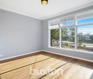 Classic Style Meets Contemporary Class with a Low-Maintenance Yard - Photo 4