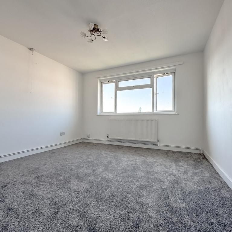 2 bedroom maisonette to rent - Photo 1