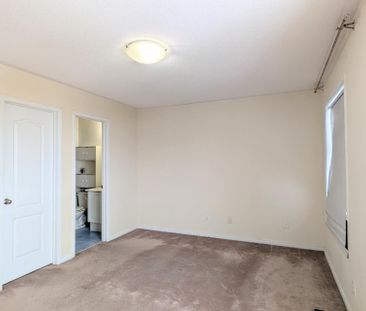 For Lease - 66 Gail Parks Crescent, Newmarket, Ontario - Photo 6