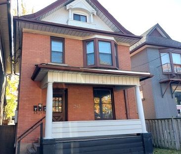 For Lease - 2143 Gerrard Street Unit# Upper, Toronto, Ontario - Photo 5