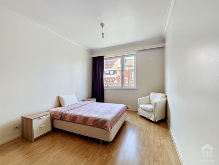 Appartement met 1 slaapkamer en terras te huur in Elsene - Photo 4