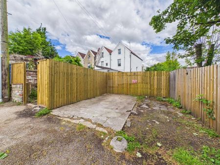 Alma Vale Road, Bristol, BS8 2HR - Photo 4