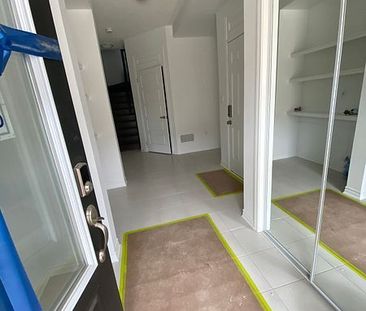 For Lease - 71 Keppel Circle, Brampton, Ontario - Photo 4