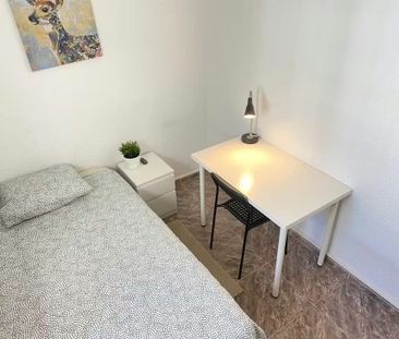 Calle Extremadura, Getafe, Community of Madrid 28903 - Photo 4