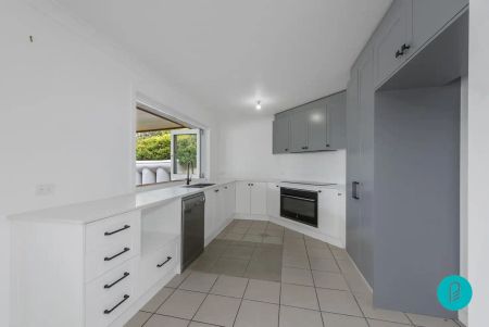 7 Cosway Street, Hillcrest QLD 4118 - Photo 5