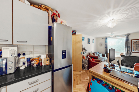 Argyll Road, London, SE18 - Photo 4