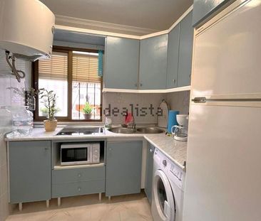 Alquiler de piso en Zona Puerto Deportivo - Photo 2