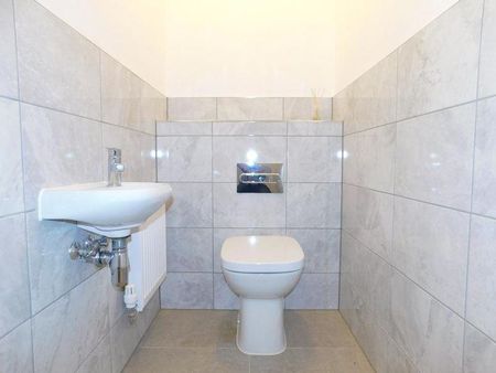 3 bedroom detached house to rent - Photo 5