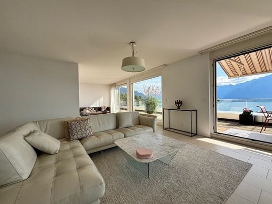 Splendide Attique avec une vue panoramique sur le lac - Photo 1
