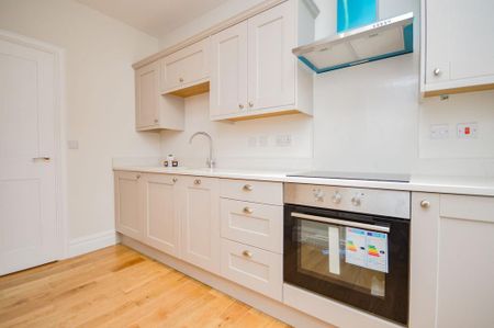 2 bedroom apartment to rent - Photo 5