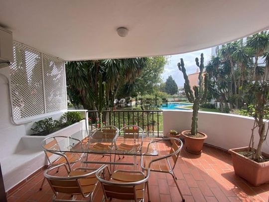 Alquiler de piso en Calle los Jazmines - Photo 1