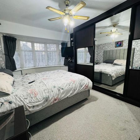 5 bedroom terraced house to rent - Photo 3