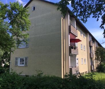 Ihr neues Zuhause: Interessante 2-Zimmer-Wohnung mit Balkon - Foto 1