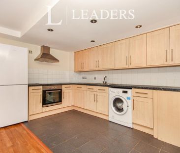 2 bedroom apartment to rent - Photo 4