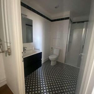 Location Appartement 1 pièce 43m² MARQUETTE LEZ LILLE 59520 - Photo 2