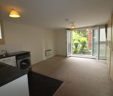 Studio to rent - Photo 2