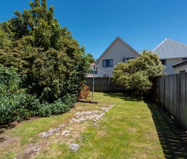 124 Harbour Tce, North Dunedin - Photo 1
