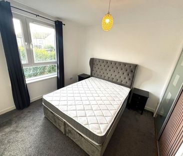 2 bedroom flat to rent - Photo 4