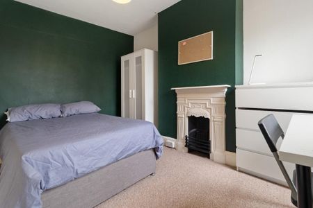 5 bedroom terraced house to rent - Photo 5