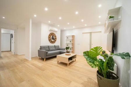 Calle de Guzmán el Bueno, Madrid, Community of Madrid 28015 - Foto 2