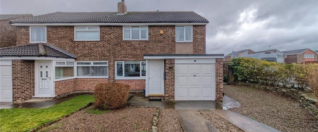 3 bedroom semi-detached house to rent - Photo 1