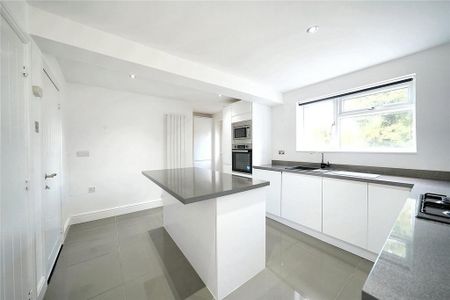 5 bedroom detached house to rent - Photo 5