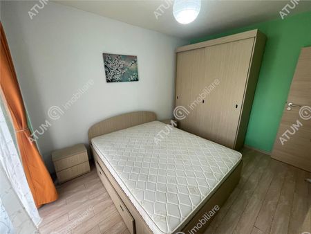 De inchiriat apartament cu 2 camere balcon si loc parcare in zona Turnisor din Sibiu - Photo 2