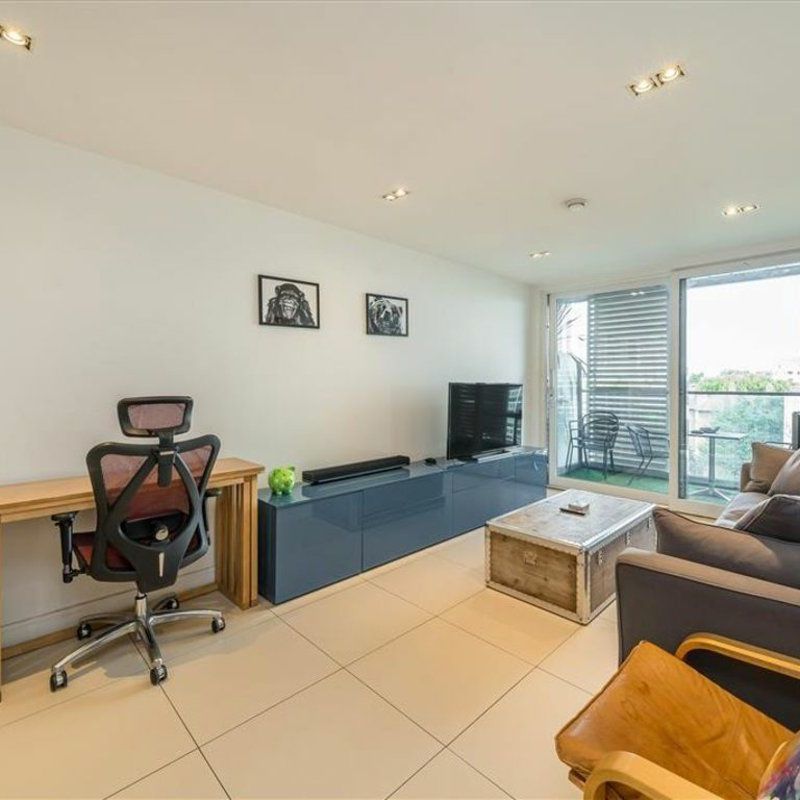 East Road, East Road, N1 - Photo 1