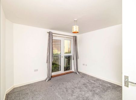 1 Bed Flat, Wallington, SM6 - Photo 2