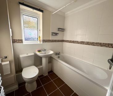 2 bedroom flat to rent - Photo 6