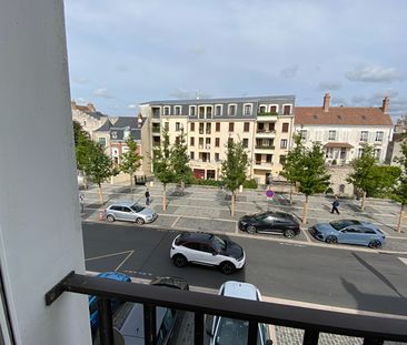 Location Appartement 1 pièce 32m² - Photo 2