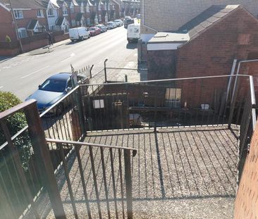 2 bedroom apartment to rent - Photo 6