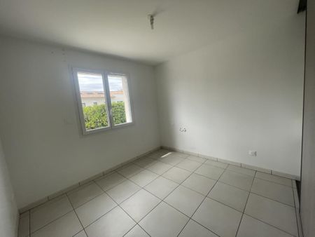 Location Maison 4 pièces 97m² ST ANDRE DE CUBZAC 33240 - Photo 2