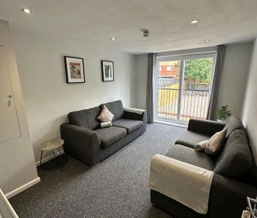 1 bedroom in a house share to rent - Photo 1