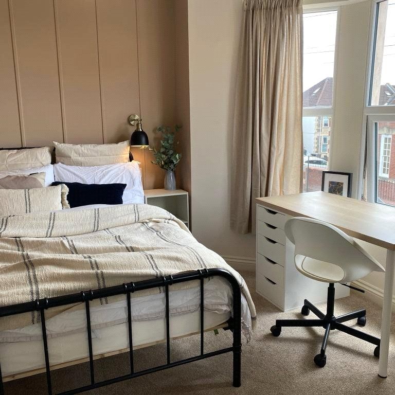 Maxse Road, Knowle - Photo 1