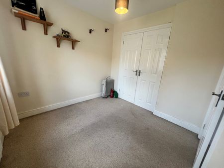 2 bedroom maisonette to rent - Photo 3