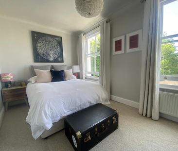 2 Bed Maisonette, Gibbon Road, SE15 - Photo 2