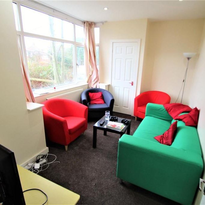 5 bedroom house to rent - Photo 1