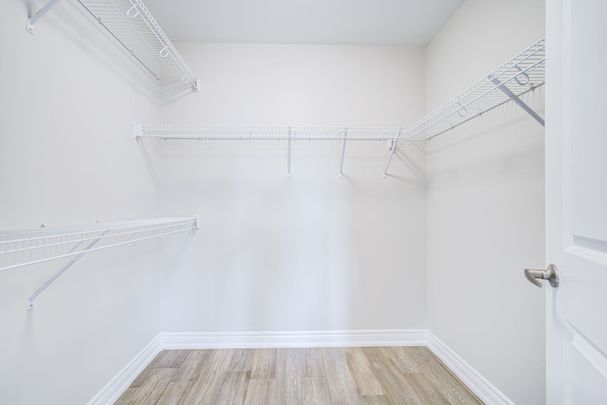 For Lease - 77 Diamond Jubilee Drive, Markham, Ontario - Photo 1