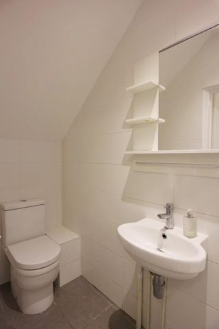 Studio to rent - Photo 5