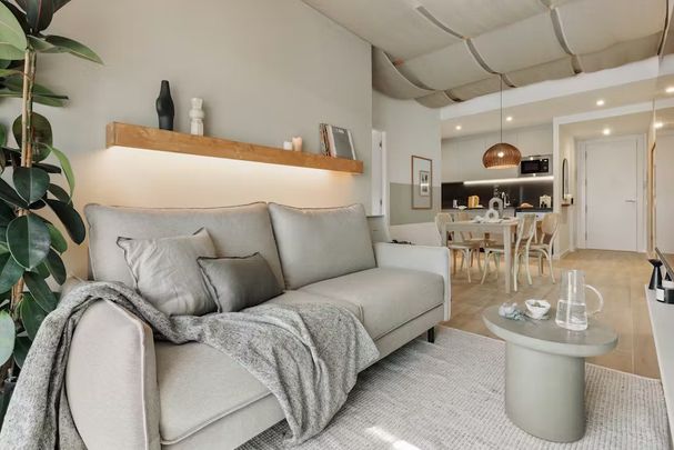 Carrer de Floridablanca, Barcelona, Catalonia 08011 - Photo 1