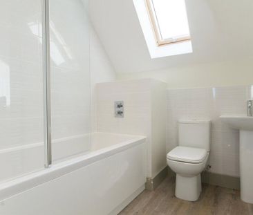 4 bedroom detached house to rent - Photo 5