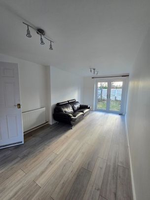 4 Bed Terraced House, Leopold Grove, LS7 - Photo 1