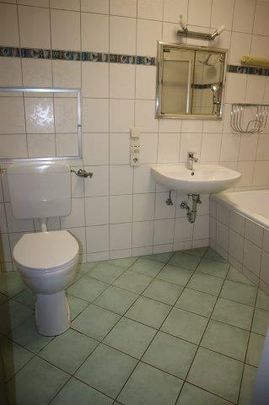 Helle und freundliche 2-Zimmer-Wohnung mit Balkon im Herzen von Vluyn zu vermieten - Photo 1