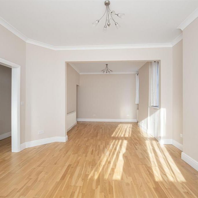 4 bedroom semi-detached house to rent - Photo 1